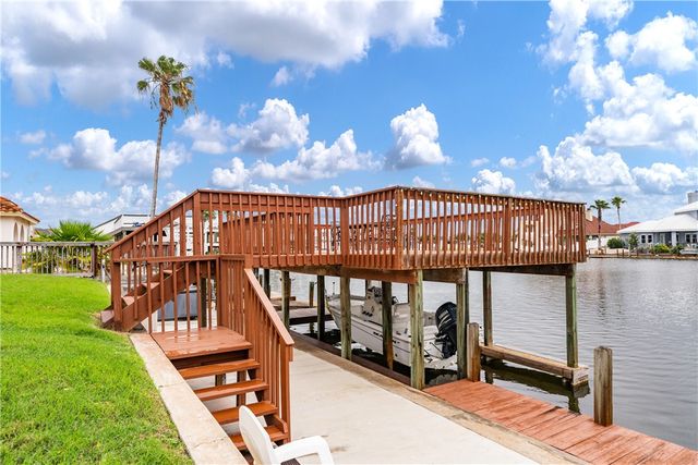 13901 Eaglesnest Bay Dr, Corpus Christi, TX 78418