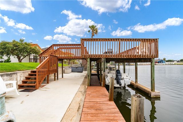 13901 Eaglesnest Bay Dr, Corpus Christi, TX 78418