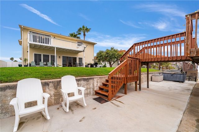 13901 Eaglesnest Bay Dr, Corpus Christi, TX 78418