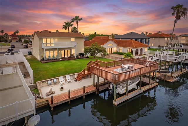 13901 Eaglesnest Bay Dr, Corpus Christi, TX 78418