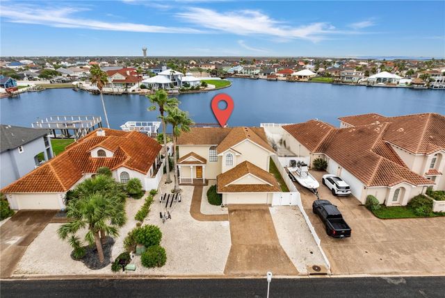 13901 Eaglesnest Bay Dr, Corpus Christi, TX 78418