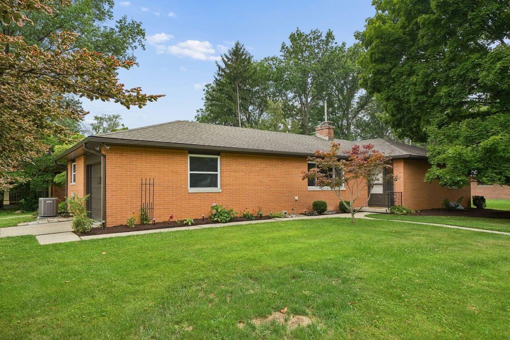 83 Ceramic Drive, Columbus, OH 43214