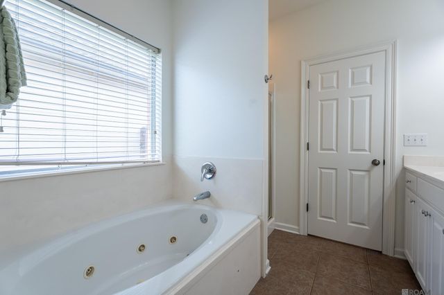8977 Lake Mist Ave, Baton Rouge, LA 70810