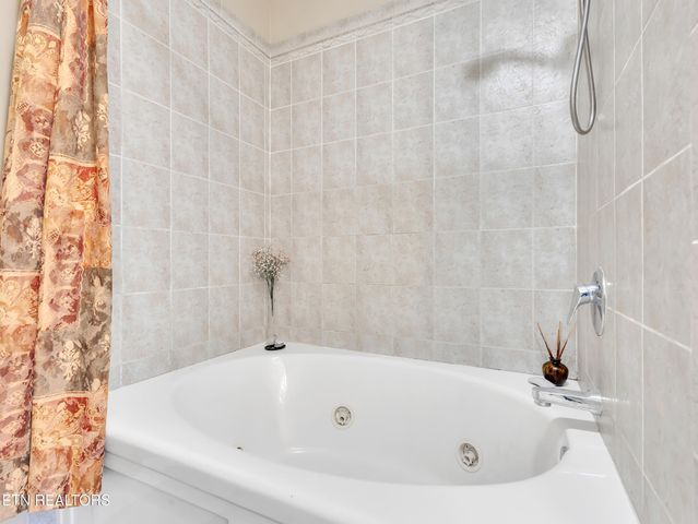 708 Chambers Way, Knoxville, TN 37920