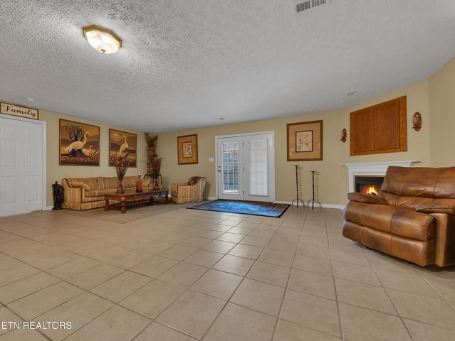 708 Chambers Way, Knoxville, TN 37920