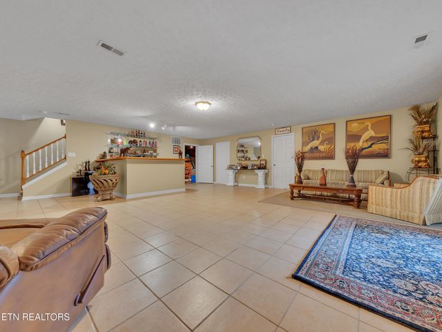 708 Chambers Way, Knoxville, TN 37920