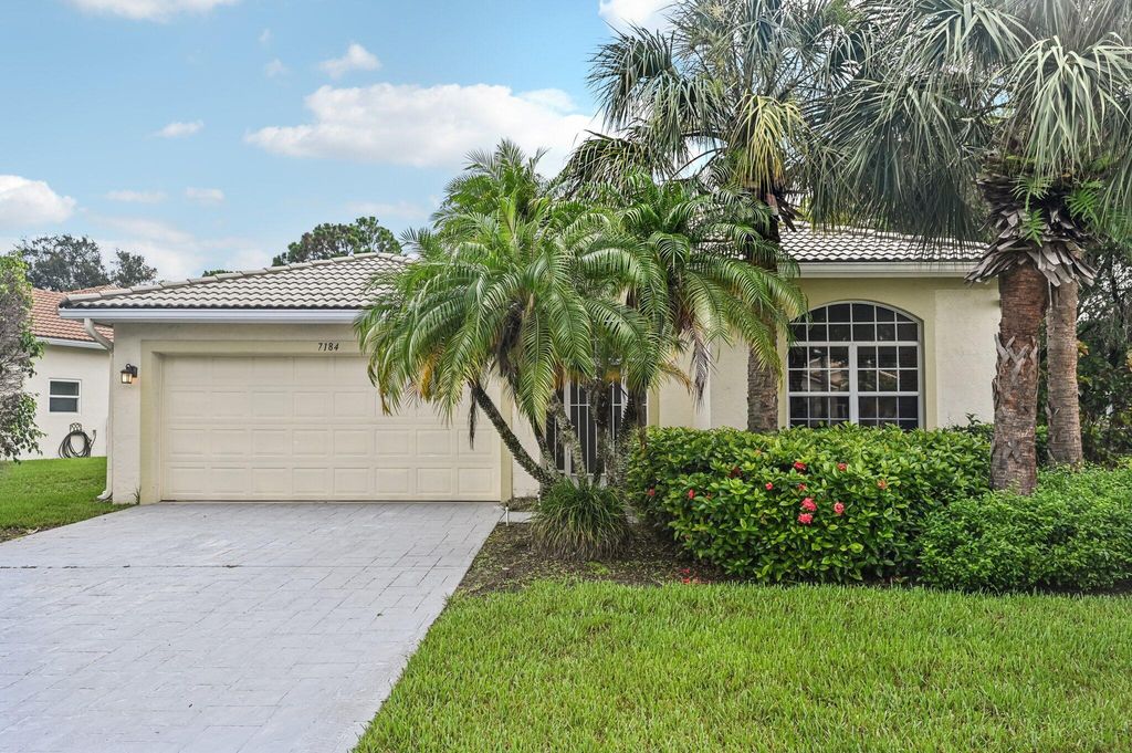 7184 SE Magellan Lane, Stuart, FL 34997