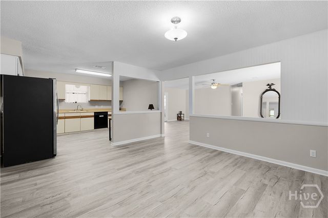 1036 Live Oak Drive, Hinesville, GA 31313