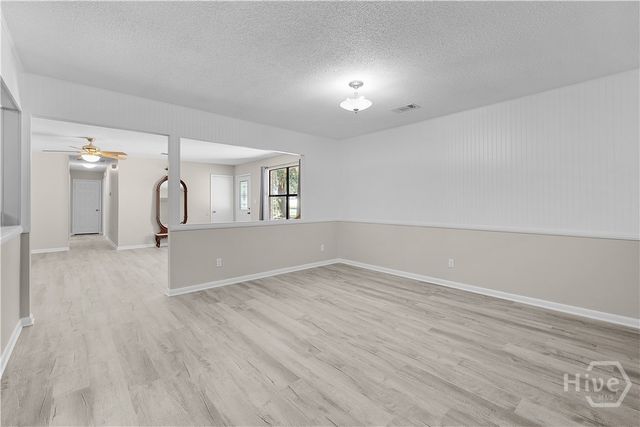 1036 Live Oak Drive, Hinesville, GA 31313