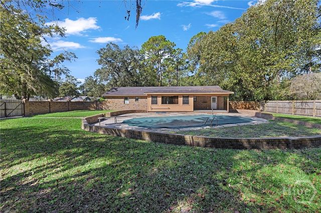 1036 Live Oak Drive, Hinesville, GA 31313