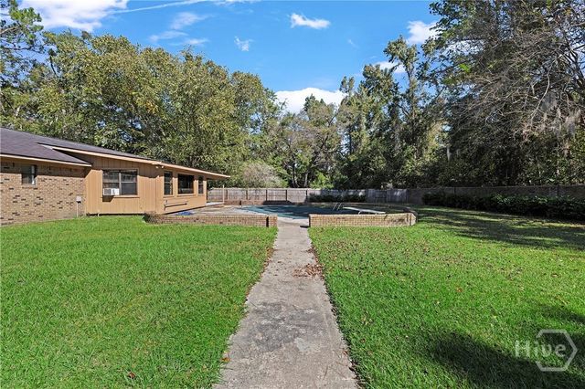 1036 Live Oak Drive, Hinesville, GA 31313