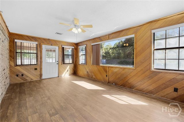 1036 Live Oak Drive, Hinesville, GA 31313