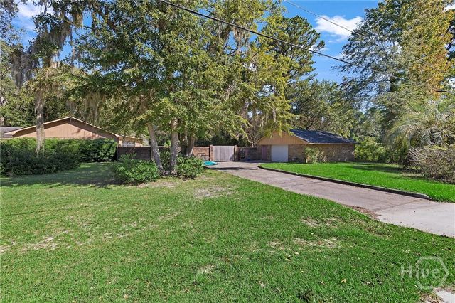 1036 Live Oak Drive, Hinesville, GA 31313