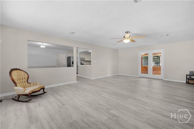 1036 Live Oak Drive, Hinesville, GA 31313