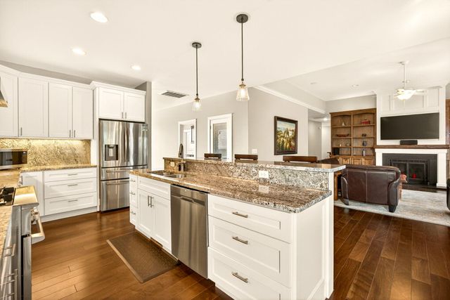 4477 Vista Pointe Drive, Medford, OR 97504