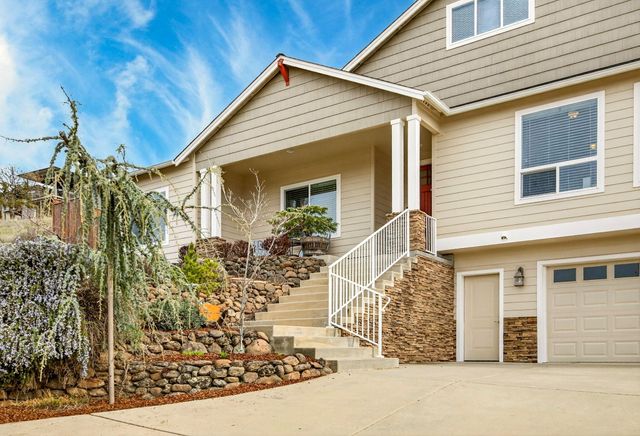 4477 Vista Pointe Drive, Medford, OR 97504