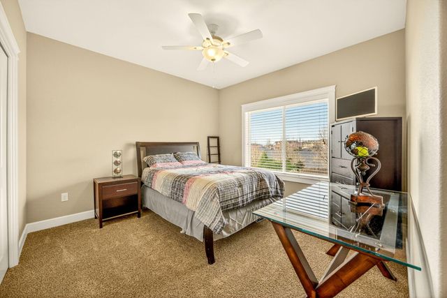 4477 Vista Pointe Drive, Medford, OR 97504