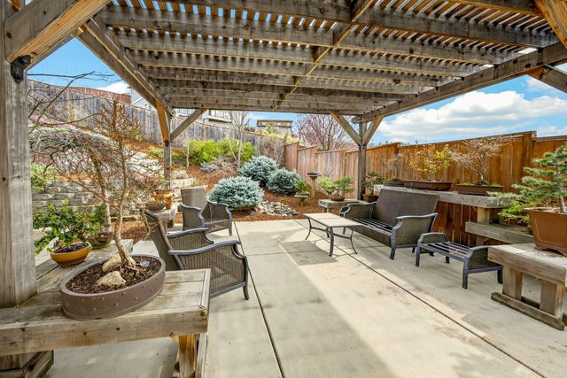 4477 Vista Pointe Drive, Medford, OR 97504