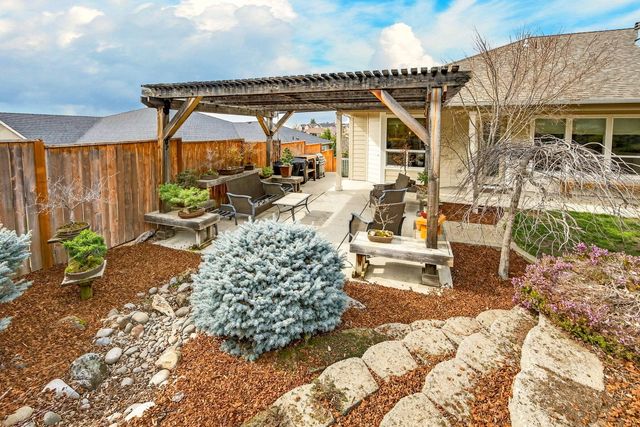 4477 Vista Pointe Drive, Medford, OR 97504