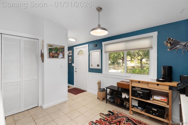 2711 Canterbury Road, Ann Arbor, MI 48104