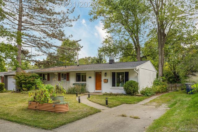 2711 Canterbury Road, Ann Arbor, MI 48104