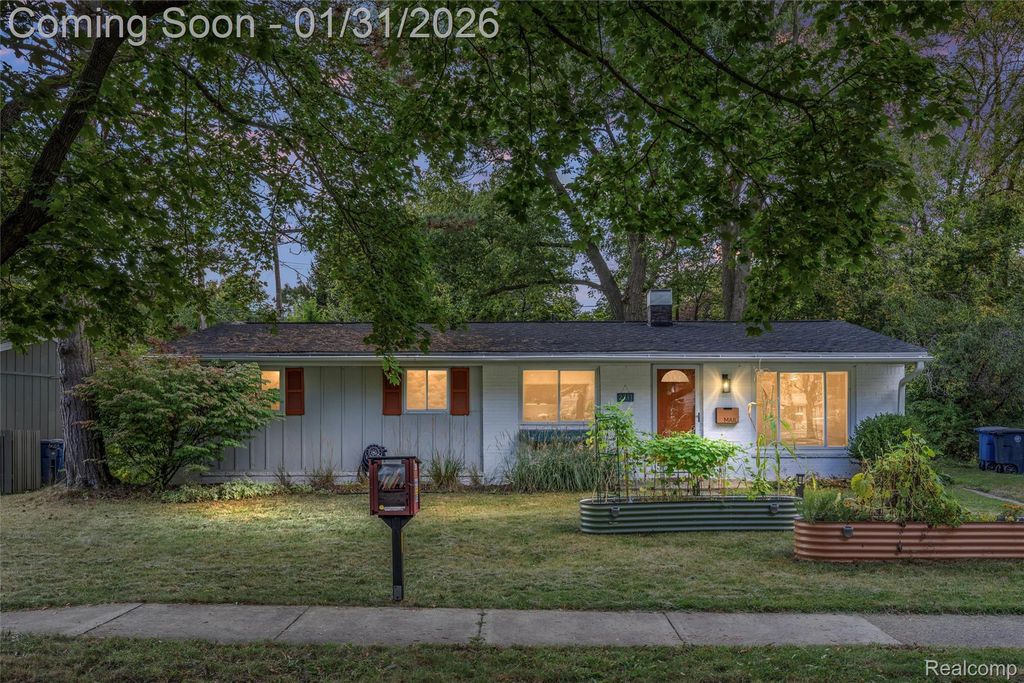 2711 Canterbury Road, Ann Arbor, MI 48104