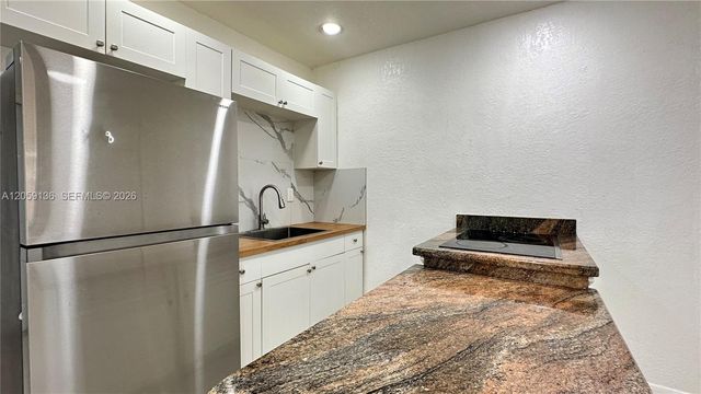 2220 Charleston St 2, Hollywood, FL 33020