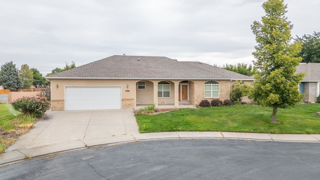 2802 Grand View Circle, Grand Junction, CO 81506