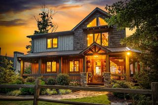 520 Overlook Drive, Blue Ridge, GA 30513