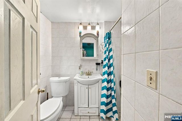 280 Lincoln Street, East Orange, NJ 07017