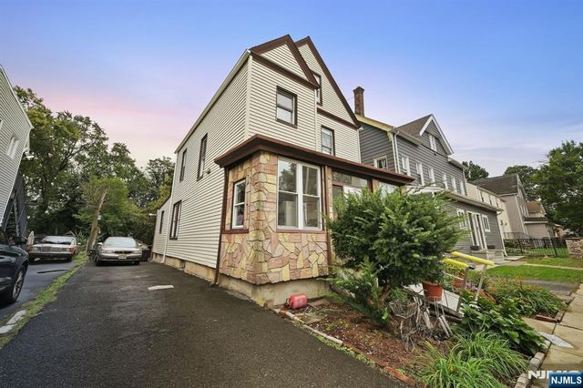 280 Lincoln Street, East Orange, NJ 07017