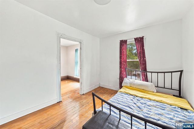 280 Lincoln Street, East Orange, NJ 07017