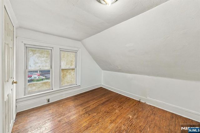 280 Lincoln Street, East Orange, NJ 07017