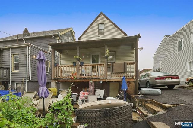 280 Lincoln Street, East Orange, NJ 07017