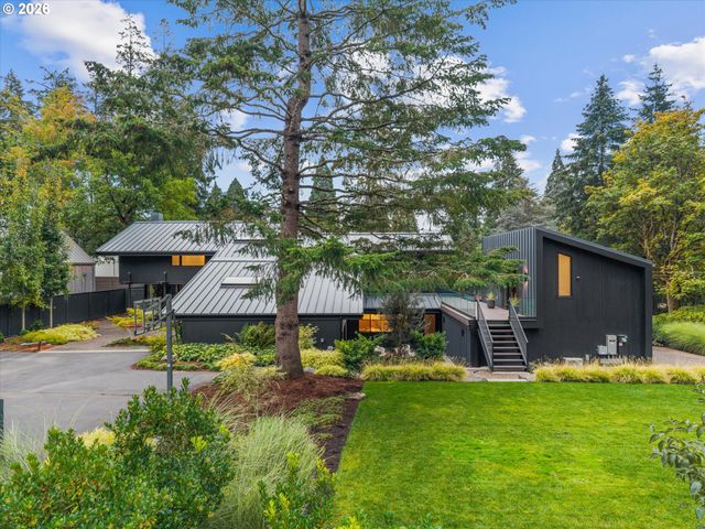 942 S PALATINE HILL Rd, Portland, OR 97219