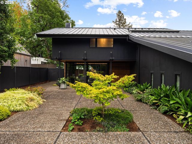 942 S PALATINE HILL Rd, Portland, OR 97219
