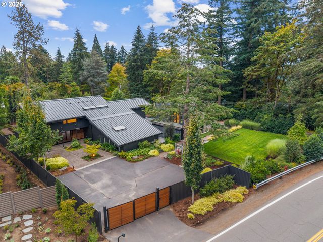 942 S PALATINE HILL Rd, Portland, OR 97219
