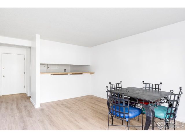 2707 Valmont Rd 205D, Boulder, CO 80304