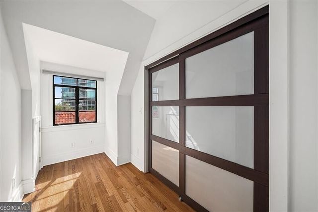 81 Peachtree Place NE PH12, Atlanta, GA 30309