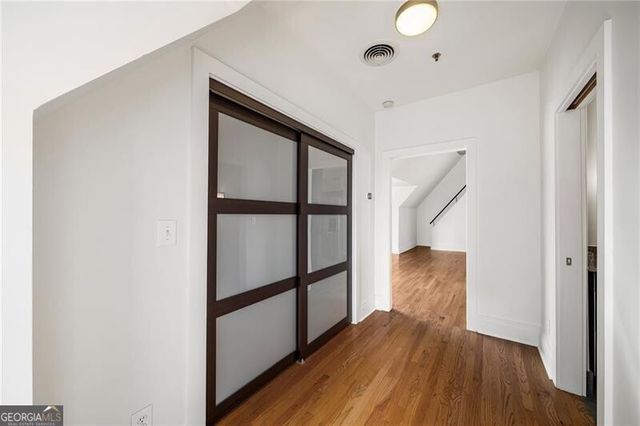 81 Peachtree Place NE PH12, Atlanta, GA 30309