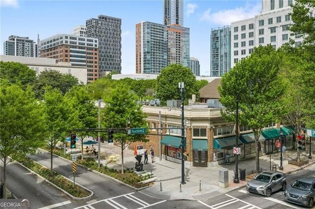 81 Peachtree Place NE PH12, Atlanta, GA 30309