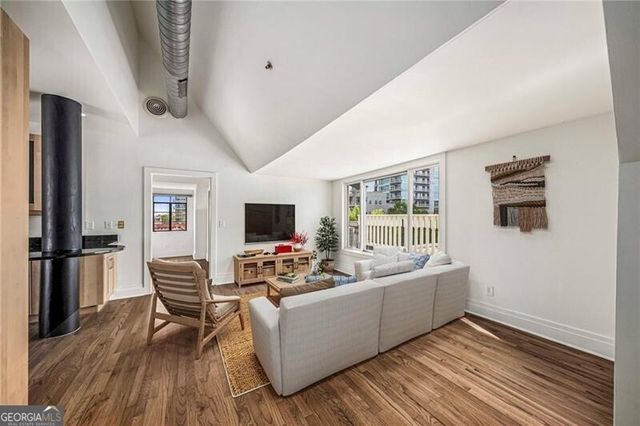 81 Peachtree Place NE PH12, Atlanta, GA 30309