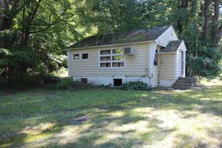 137 Maple Street, Seymour, CT 06483