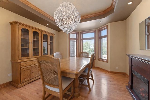 84 Liberty Lakes Drive, Valparaiso, IN 46385