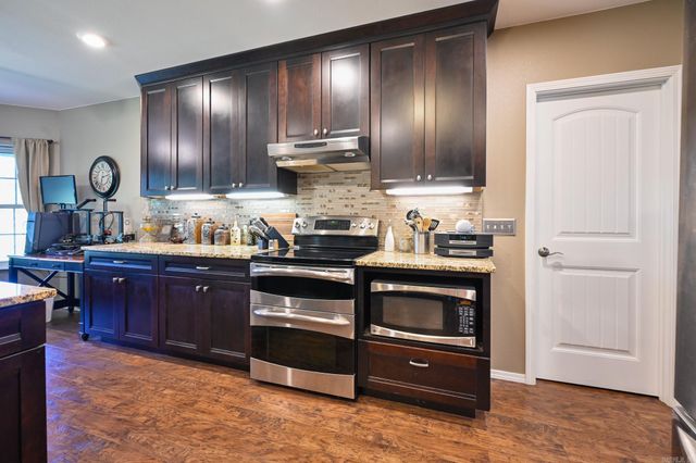 1309 Church Ave, Mena, AR 71953