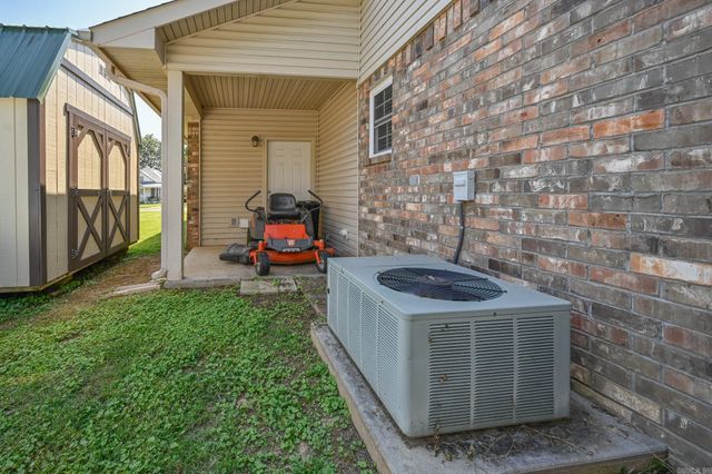 1309 Church Ave, Mena, AR 71953