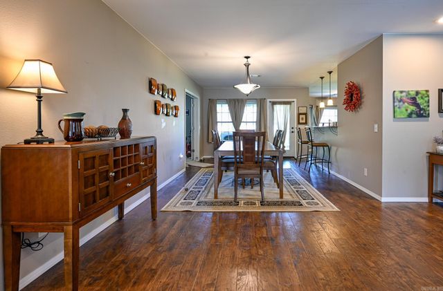 1309 Church Ave, Mena, AR 71953