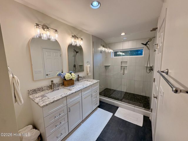 5619 Saint Nicholas Road, Wilmington, NC 28405