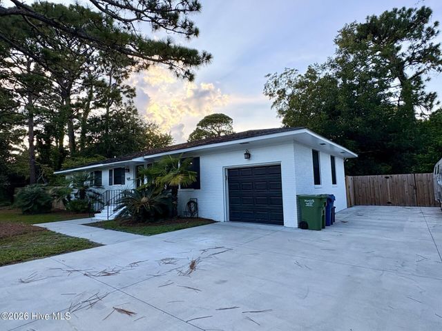 5619 Saint Nicholas Road, Wilmington, NC 28405
