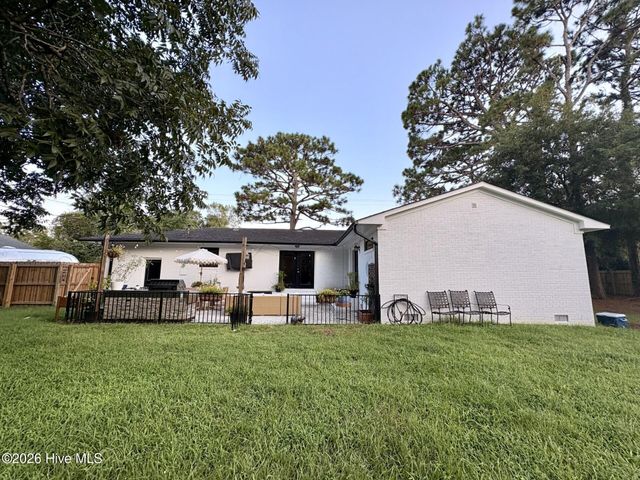5619 Saint Nicholas Road, Wilmington, NC 28405